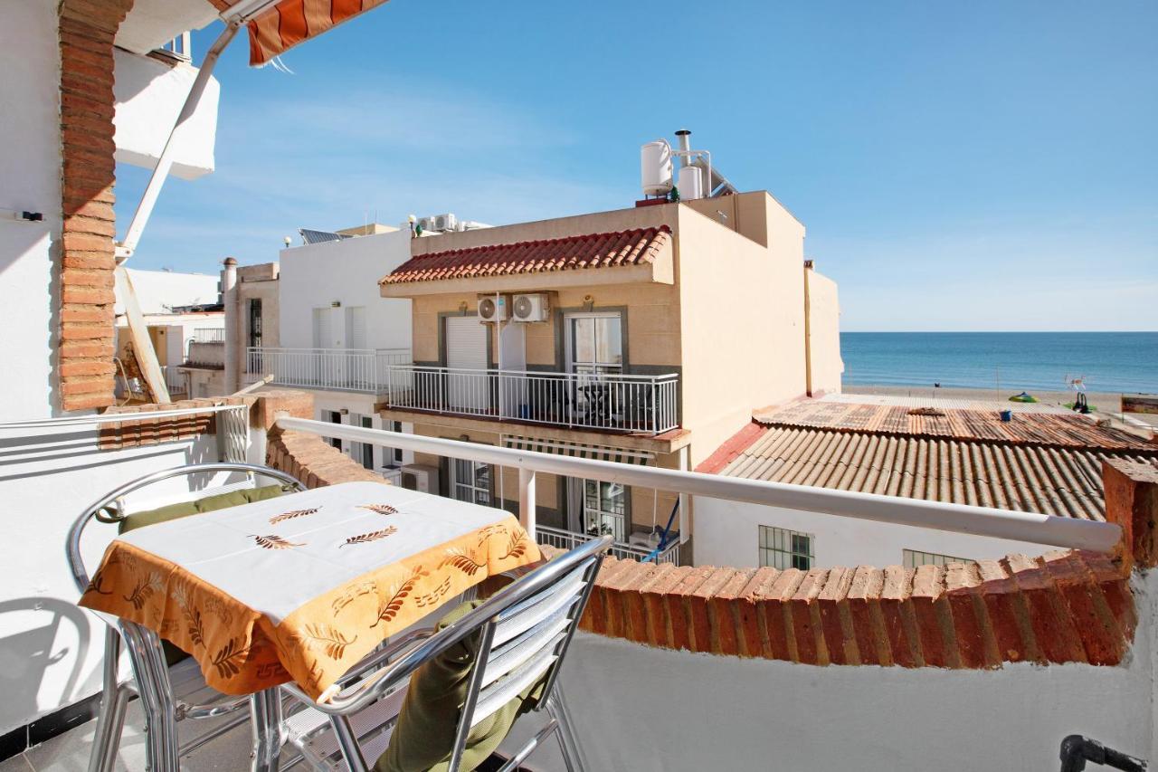 Bulto Carihuela B Apartman Torremolinos Kültér fotó