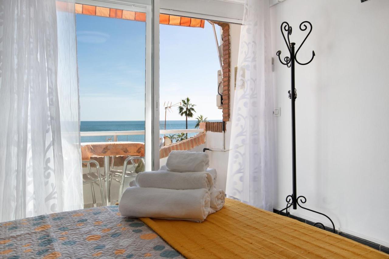 Bulto Carihuela B Apartman Torremolinos Kültér fotó