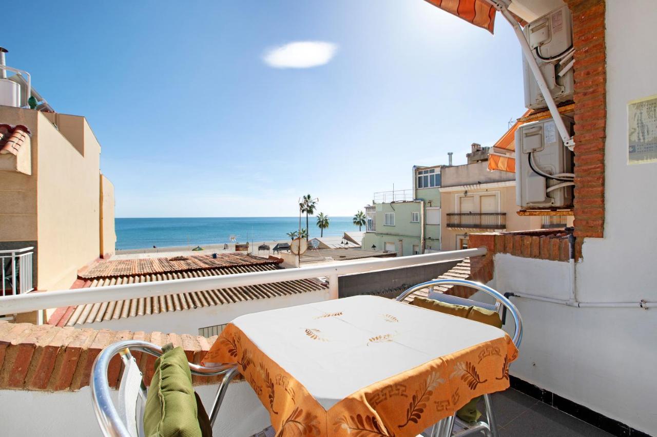 Bulto Carihuela B Apartman Torremolinos Kültér fotó
