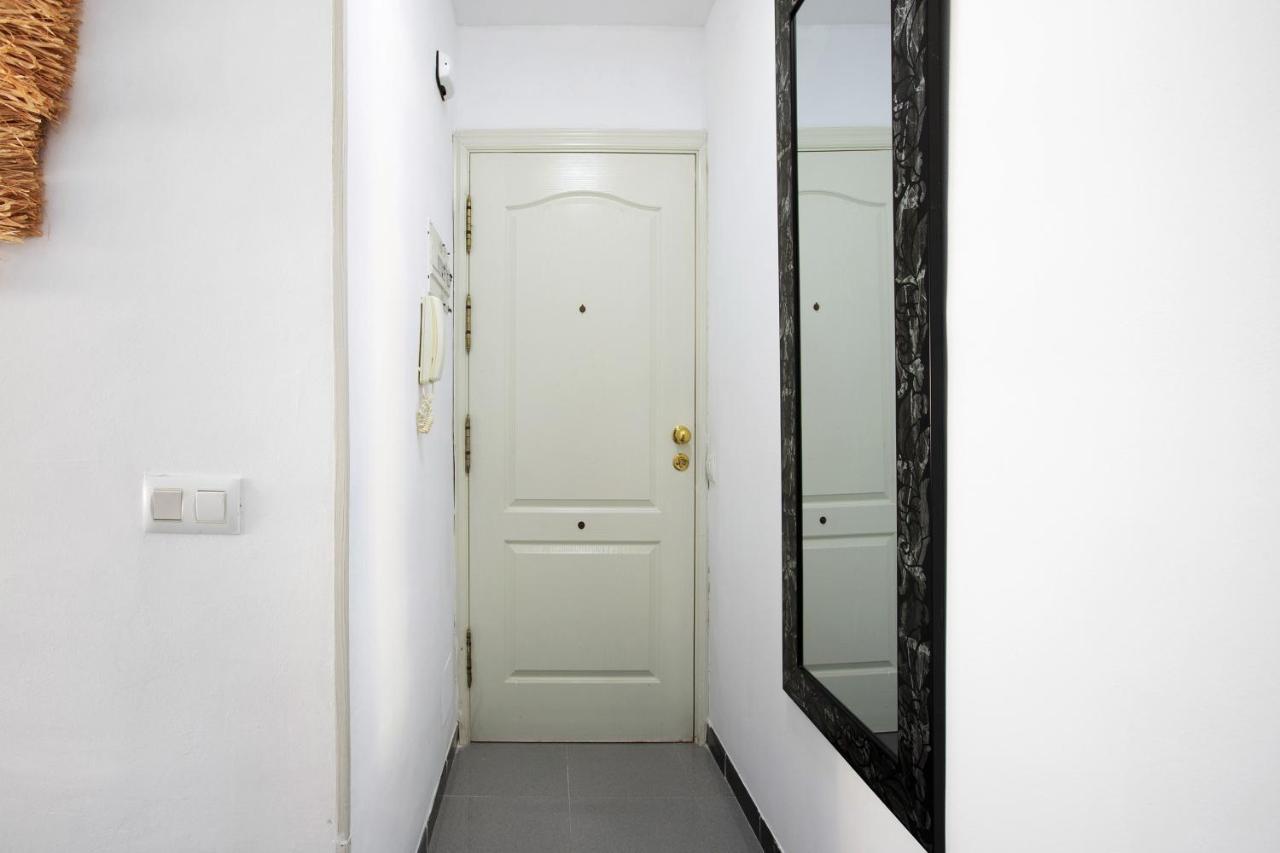 Bulto Carihuela B Apartman Torremolinos Kültér fotó