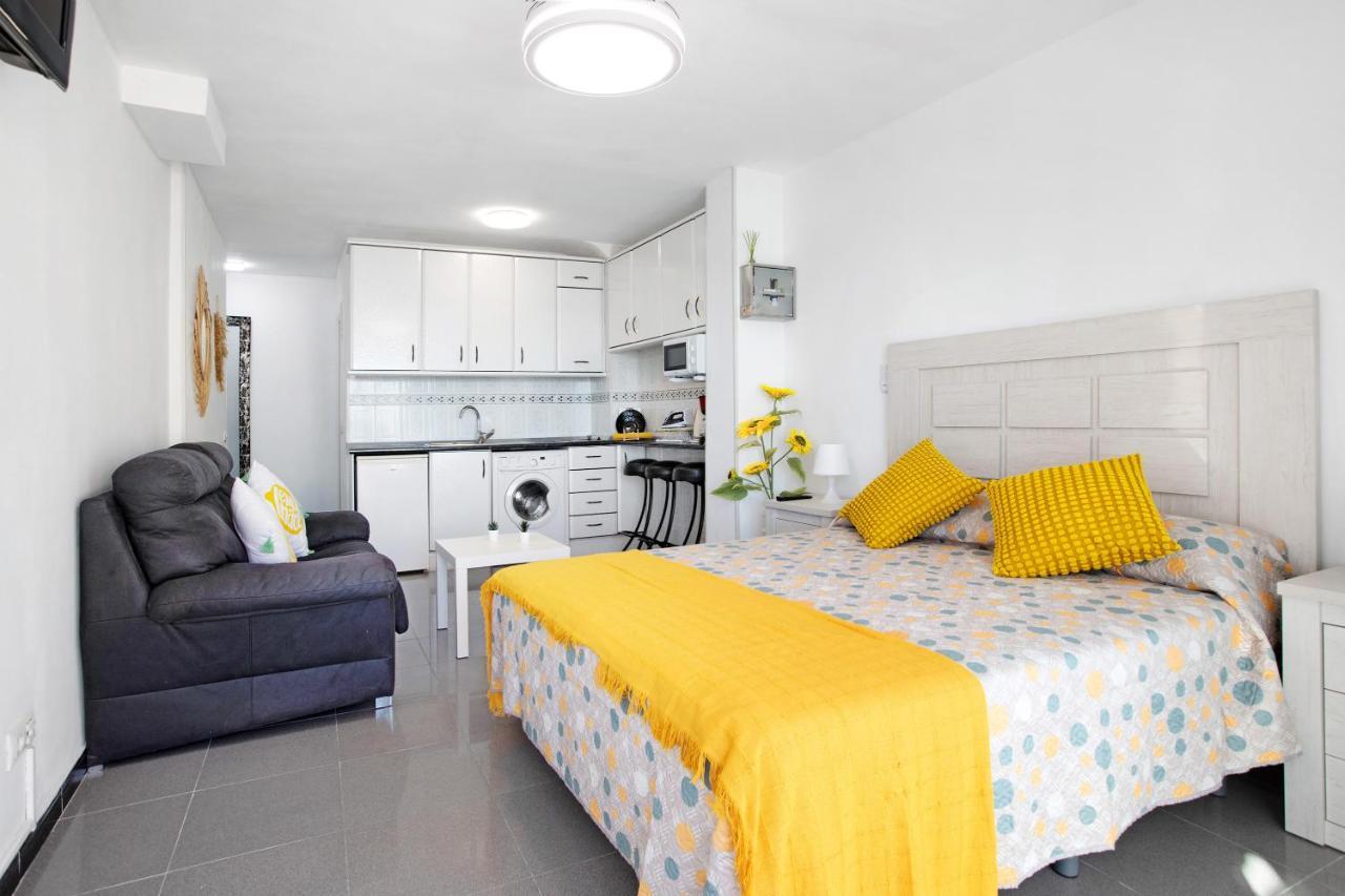 Bulto Carihuela B Apartman Torremolinos Kültér fotó