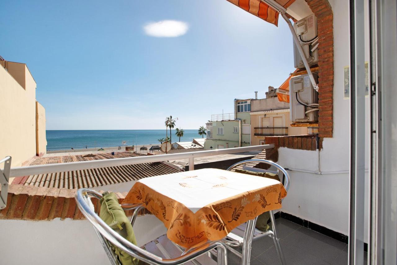 Bulto Carihuela B Apartman Torremolinos Kültér fotó