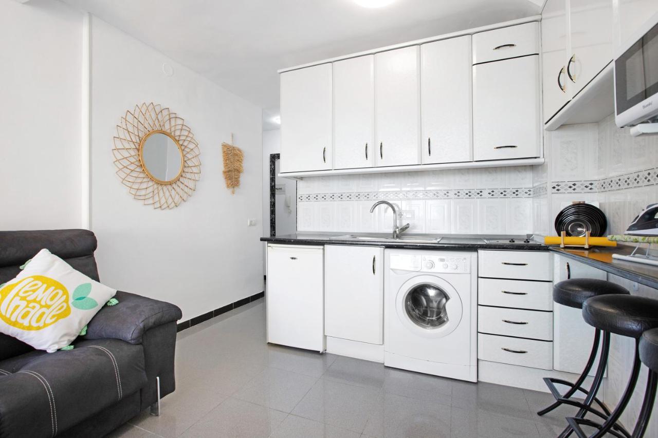 Bulto Carihuela B Apartman Torremolinos Kültér fotó